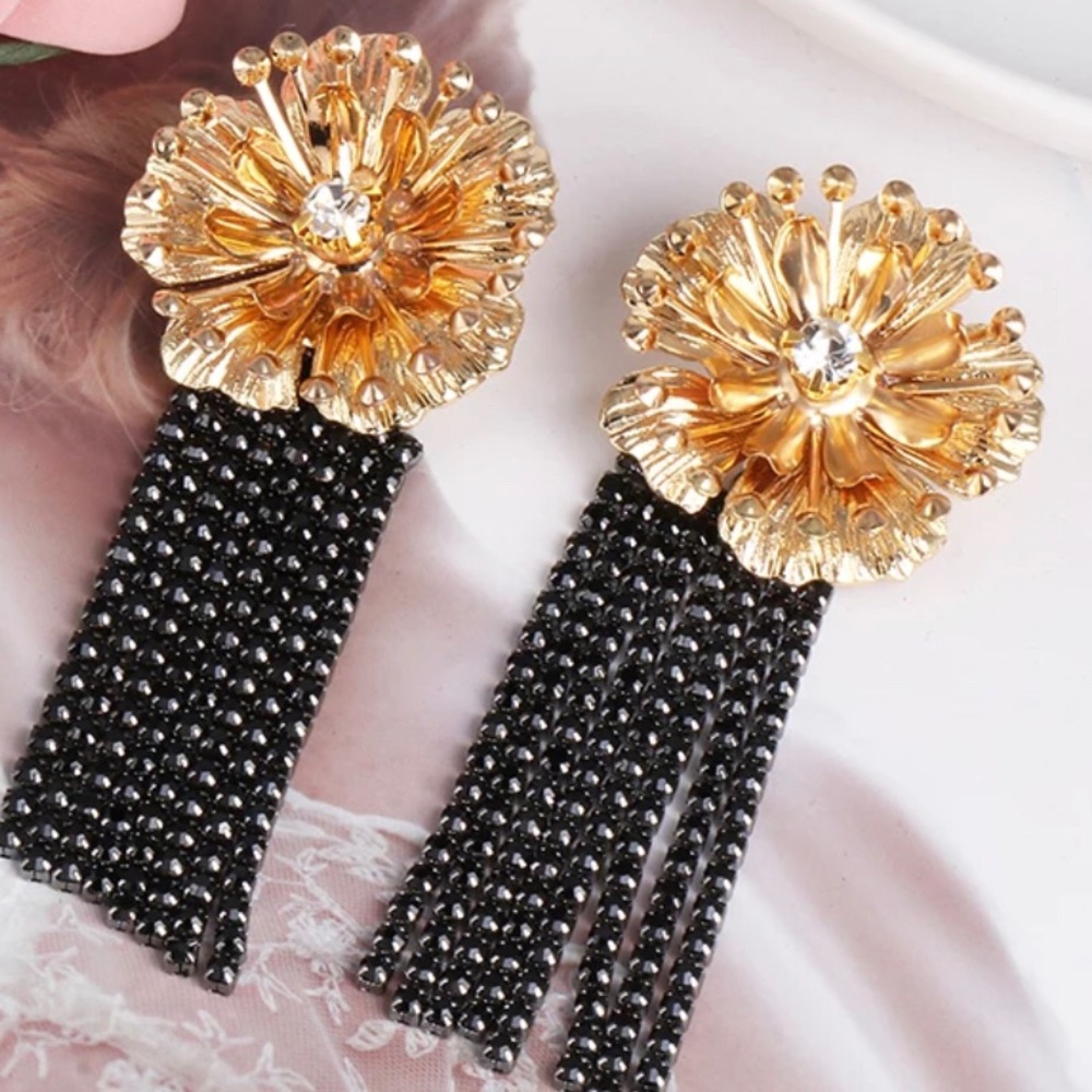 Gold flower earrings